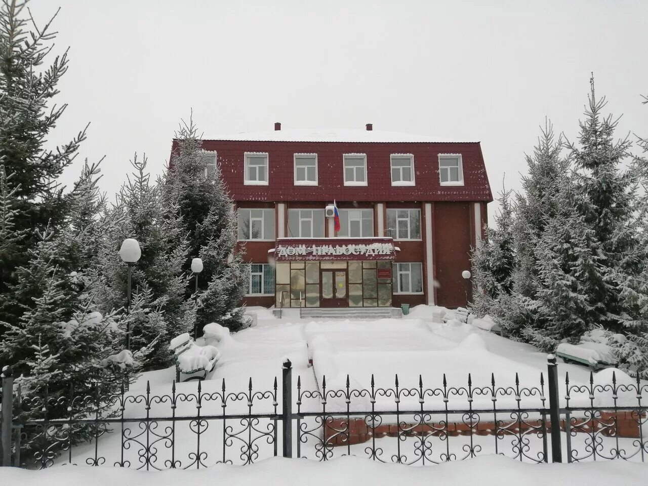 Храм в с казанское тюменской области. Новоселезнево казанское тюменской области. Храм в с казанское тюменской области. Казанское. Село казанка тюменская область.