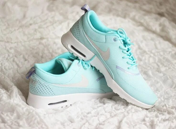Мятные кроссовки. Маскотте кроссовки мятные женские. Найк 327 мятные. Skechers air кроссовки женские мятные. Кроссовки мятного цвета женские.