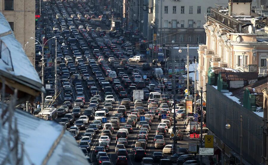 Московский ужасно. Пробки Москва 2023. Лос Анджелес пробки. Транспортный коллапс в Москве. Пробки в Москве.