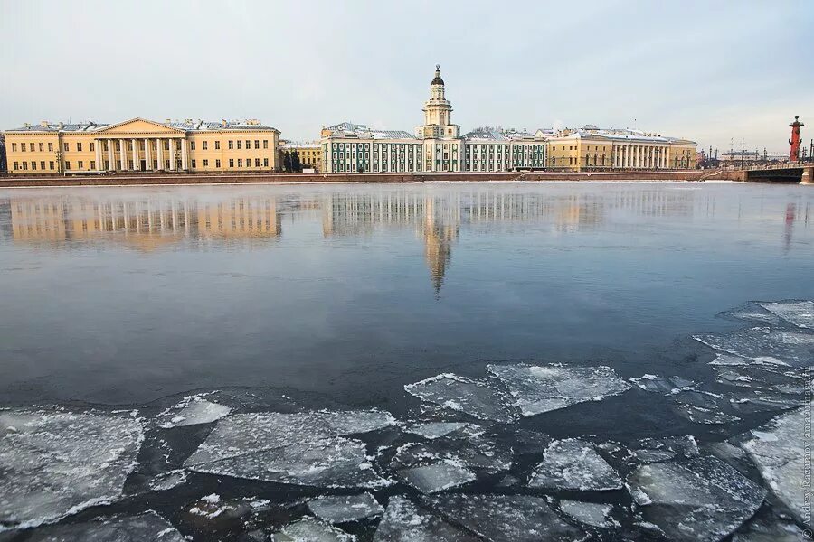 Реки мойка петербурга. Питер река фонтанка. В питере есть река. Питер грибоедовский канал. Река мойка санкт-петербург.