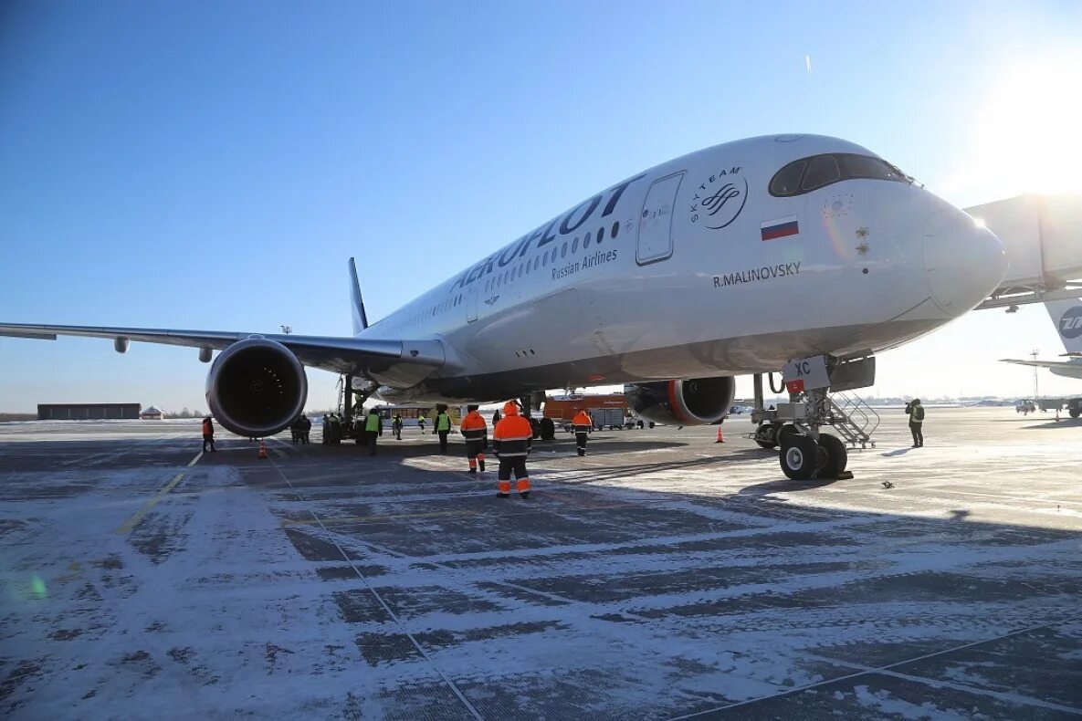 Самолет а350 Аэрофлот. Airbus a350 Москва Хабаровск. Аэробус а350 Аэрофлот в Хабаровске. Airbus a350 Аэрофлот. Авиарейс москва хабаровск