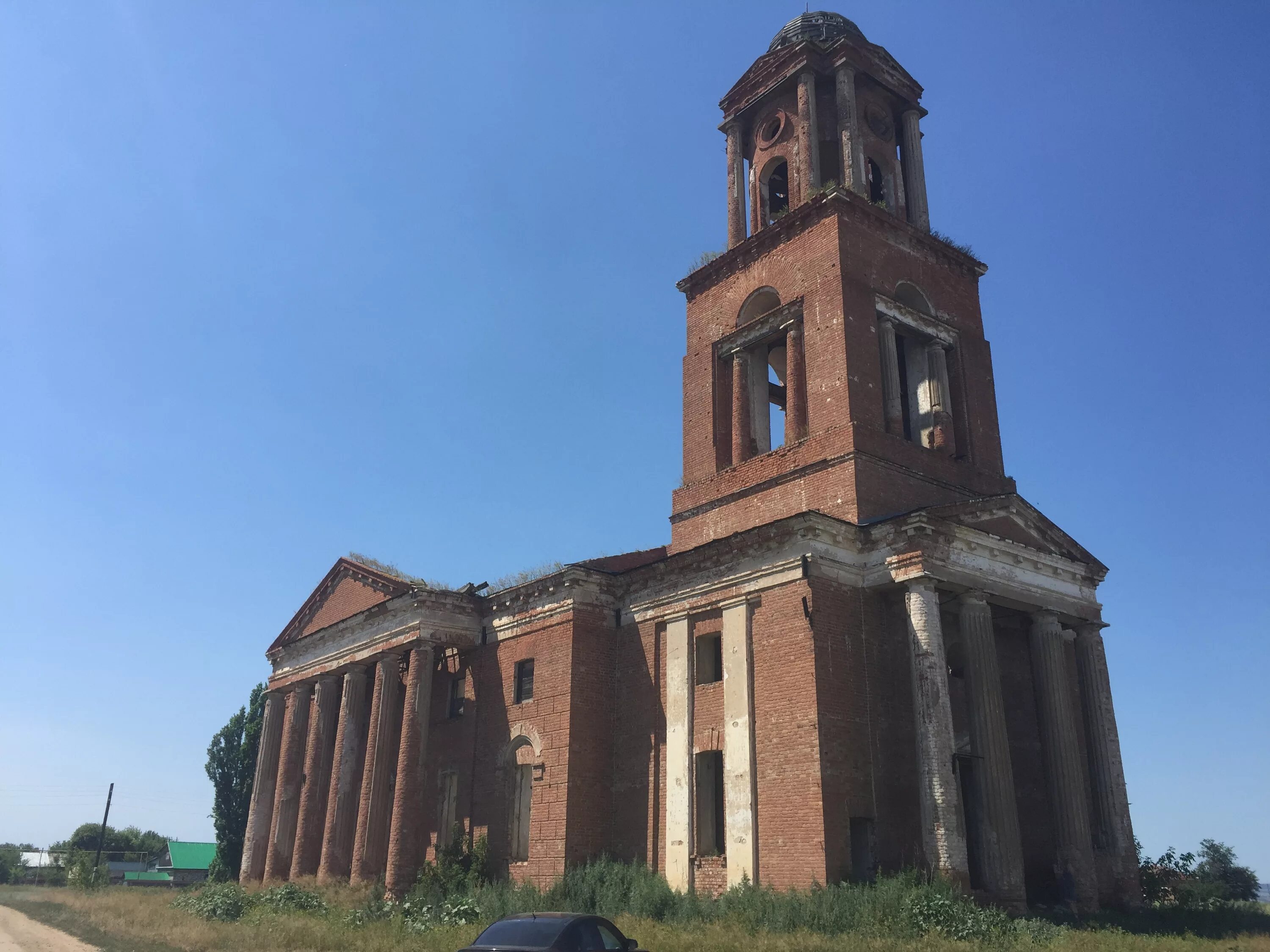 Погода в ровенской области на неделю. Лютеранская кирха в Привольном. Лютеранская Церковь Саратовская область Привольное. П Привольное Ровенского района Лютеранская Церковь. Лютеранская Церковь в селе Привольное.