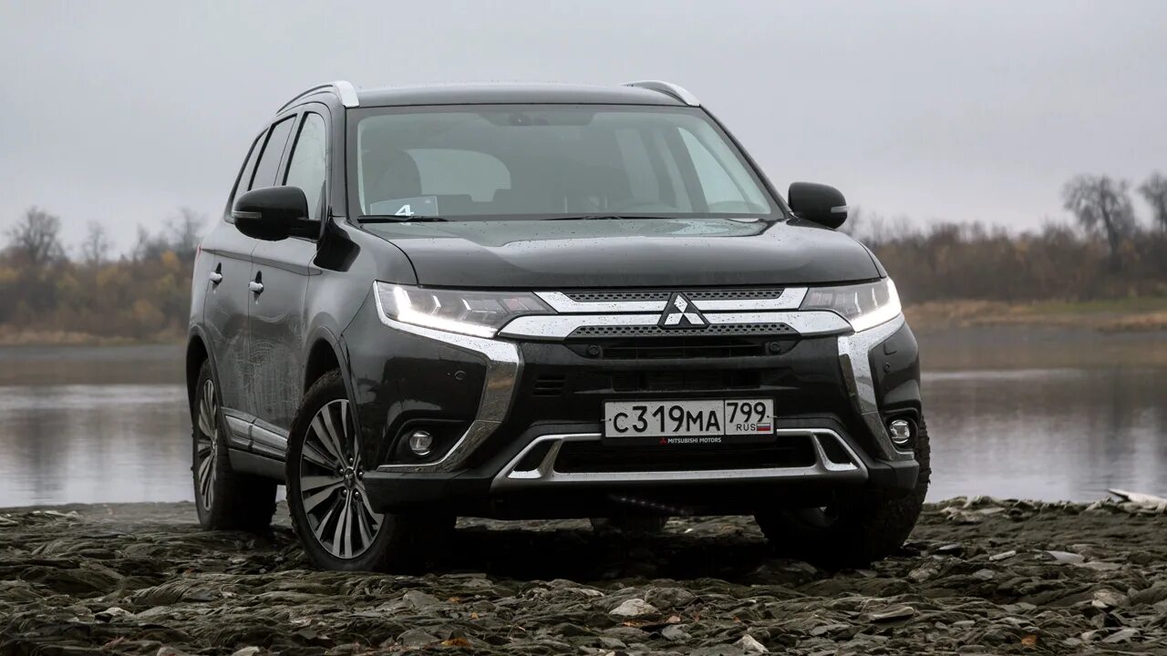 Аутлендер 2024 купить. Митсубиси Аутлендер 4. Mitsubishi Outlander Ultimate 2.4. Mitsubishi Outlander 2.4 2021. Митсубиси Аутлендер 3 2019.