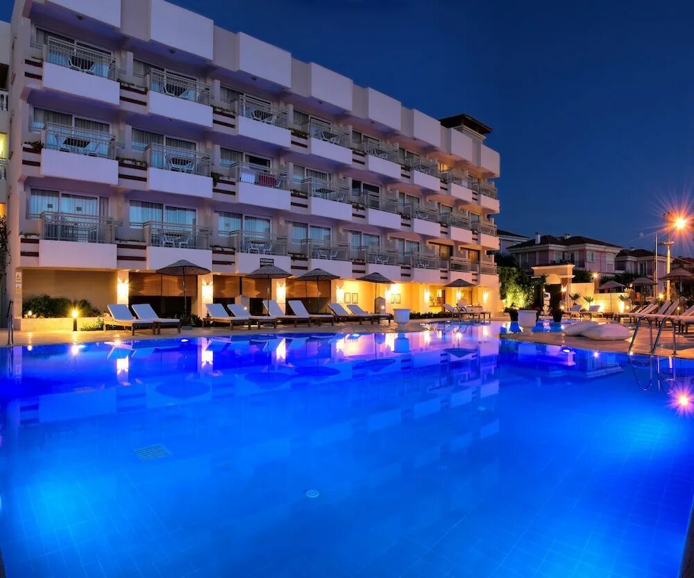 Стильные отели в кушадасах. Carina hotel. Отель клеопатра лтд алания. Carina a hot. Клеопатра турция аланья.