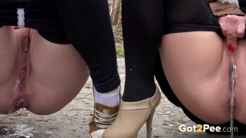 Got2Pee.com Девушки писают перед камерой (22 ролика) (апрель 2018) (got2pee) 201.