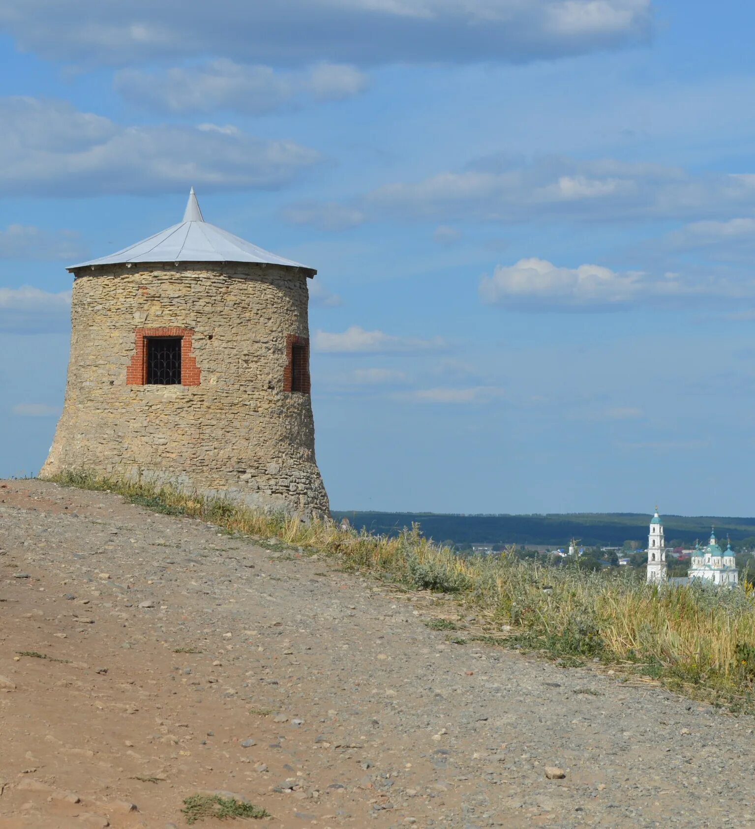 В каком городе находится елабуга. Чёртово Городище Елабуга. Г Елабуга Чертово Городище. Елабуга крепость. Елабуга достопримечательности Чертово Городище.