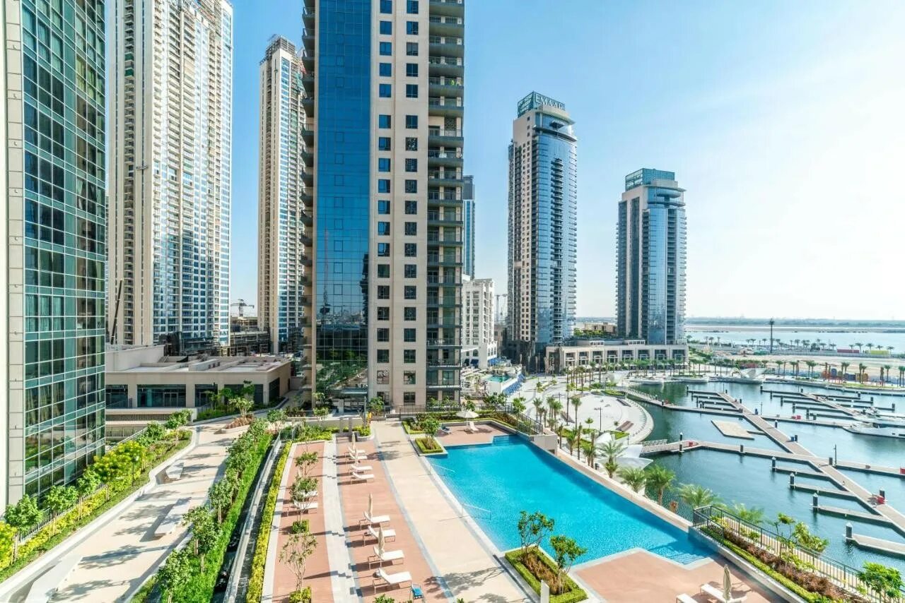 Emaar square dubai office building. Emaar дубай что это. Жк creek harbor дубай. Creek rise. Emaar дубай застройщик.