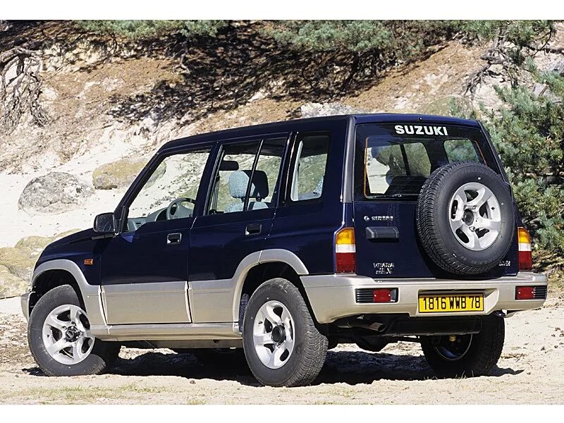 Сузуки первого поколения. Suzuki Vitara 1988. Suzuki Grand Vitara 1989. Suzuki Vitara 1989. Suzuki Grand Vitara (1989 - 1998).