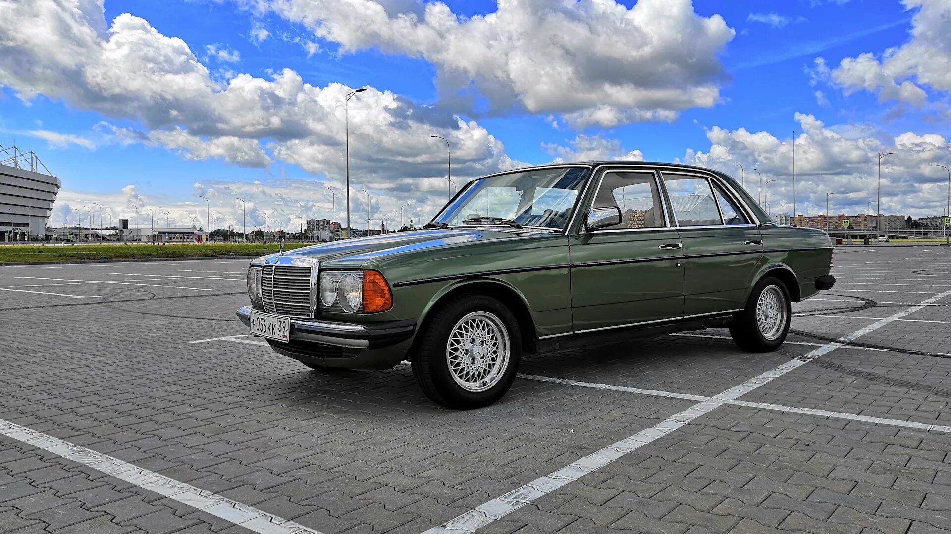 Mercedes-Benz w123. Mercedes-Benz w123 зелёный. Мерседес w123. Mercedes-Benz w123, 1983. Мерседес 123 купить в россии