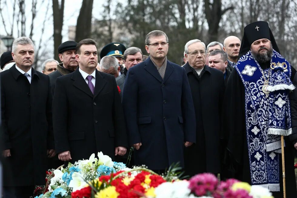 Александр вилкул кривой рог. 0564 ua кривой рог новости сегодня. Криминальная полиция. 0564 ua кривой рог новости сегодня. Фото взорванного балкона.