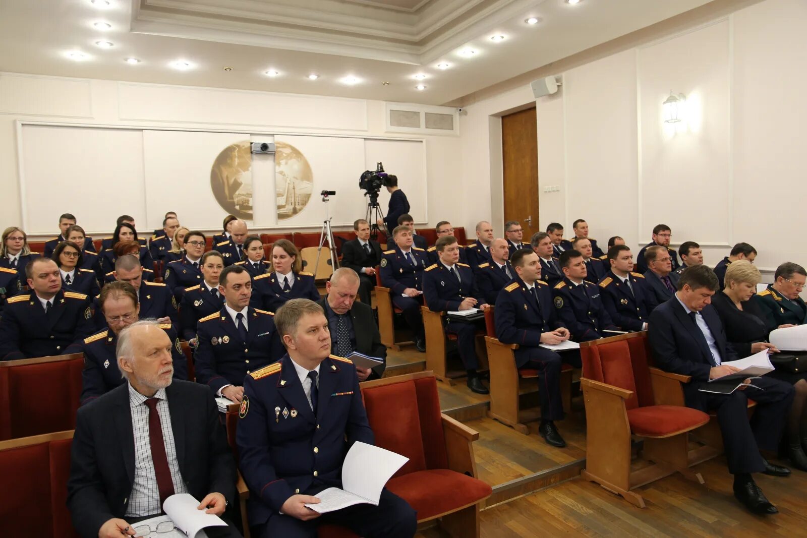 Адвокатская палата спб. Ленинградская областная коллегия. Коллегия адвокатов логотип. Питерские юристы известные. Ленинградская областная коллегия.