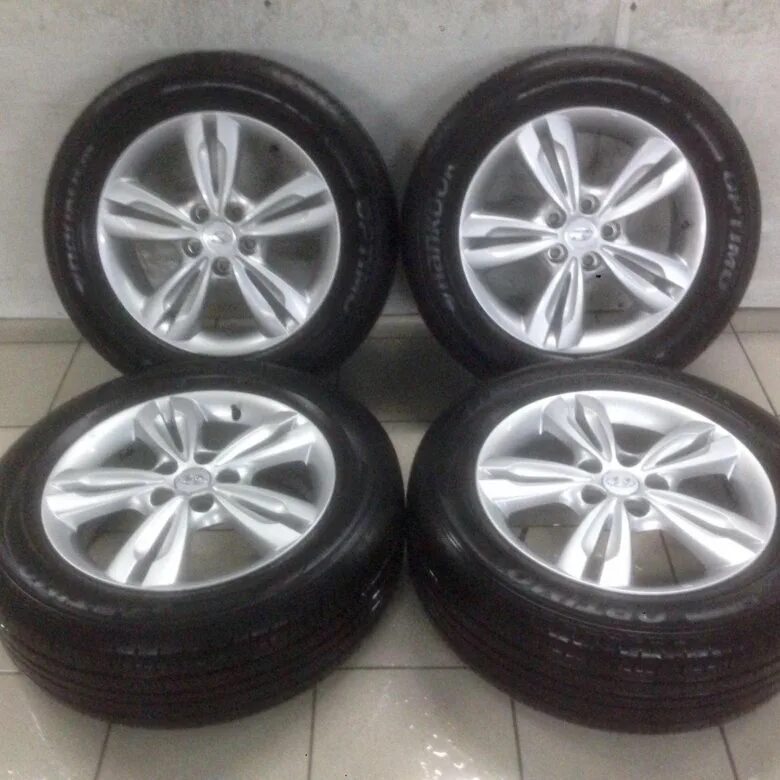 Резина на 15 зимние на хендай солярис. Колеса хендай гетц р14. Hyundai creta диски r16 литые. Диск колеса на хендай солярис 2020. Литые диски хендай акцент 2018.