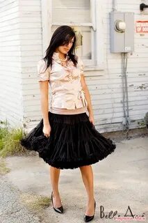 Оның бетінде отырған порно видео