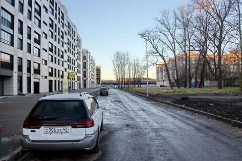 Улица пока