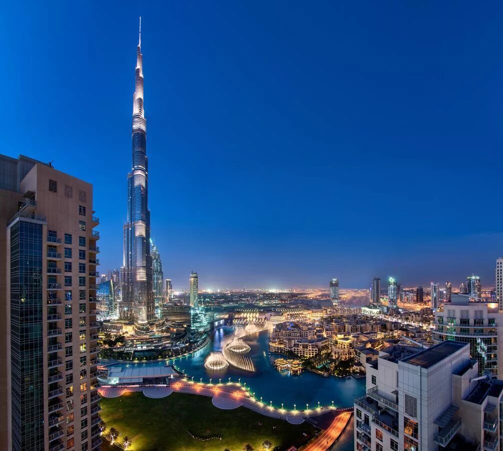 Дубай бурдж халифа 2024. Бурдж-Халифа Дубай. Даунтаун Дубай. Downtown Burj khalifa Dubai. Ramada Downtown Dubai.