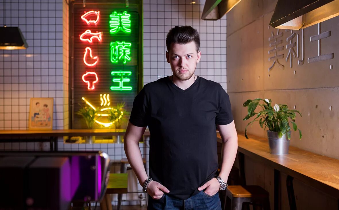 Ресторан мадам вонг ульяновск. Mary wong. Mary wong. Mary wong ростов. Лапшичная mary wong ростов-на-дону.