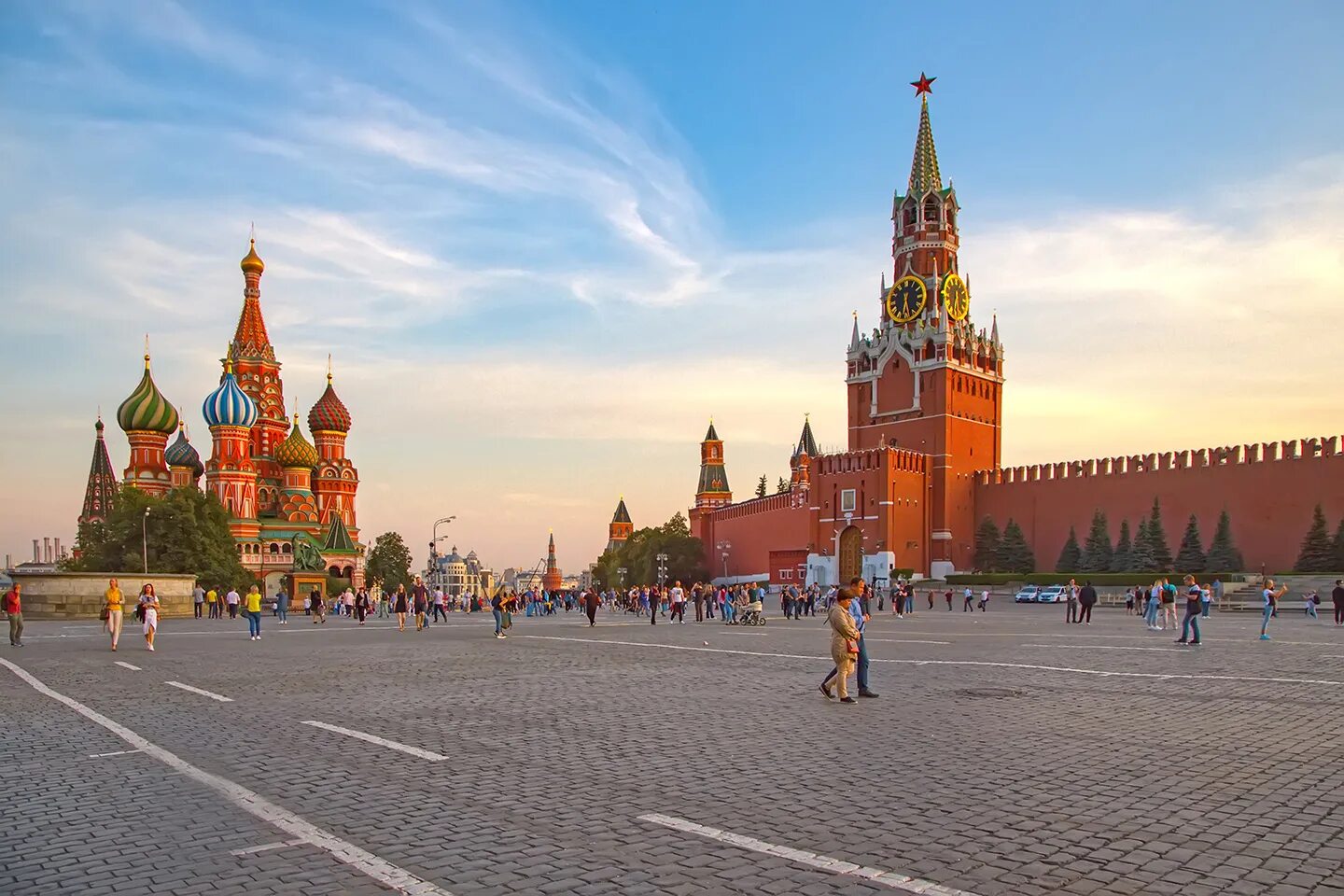 Страна меньше москвы. Центр Москвы красная площадь. Площадь красной площади. Красная площадь Главная площадь Москвы. Главная достопримечательность Москвы красная площадь.