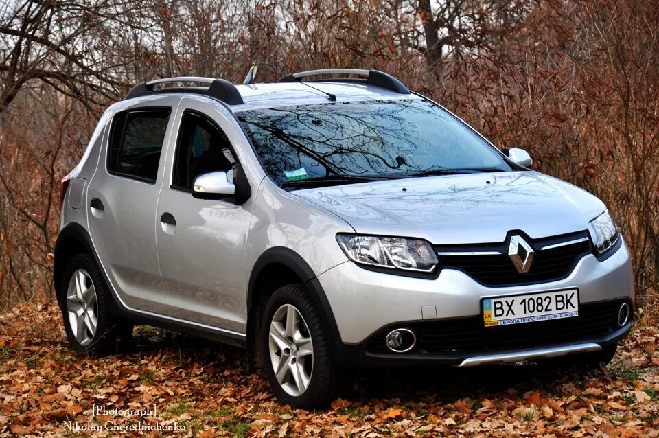 Стоимость renault. Логан 2 степвей. Renault Logan Stepway. Reno Logan Stepway. Рено Сандеро степвей.