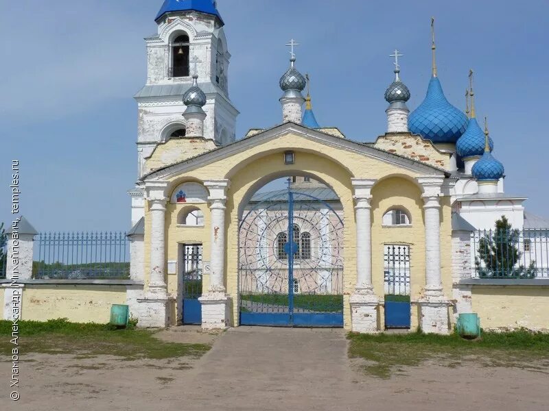 Пурех нижегородская область чкаловский. Храм село Пурех Чкаловский район. Храм в селе Пурех Нижегородской области. Спасо-Преображенский храм Пурех. Пурех Церковь Спаса Преображения.