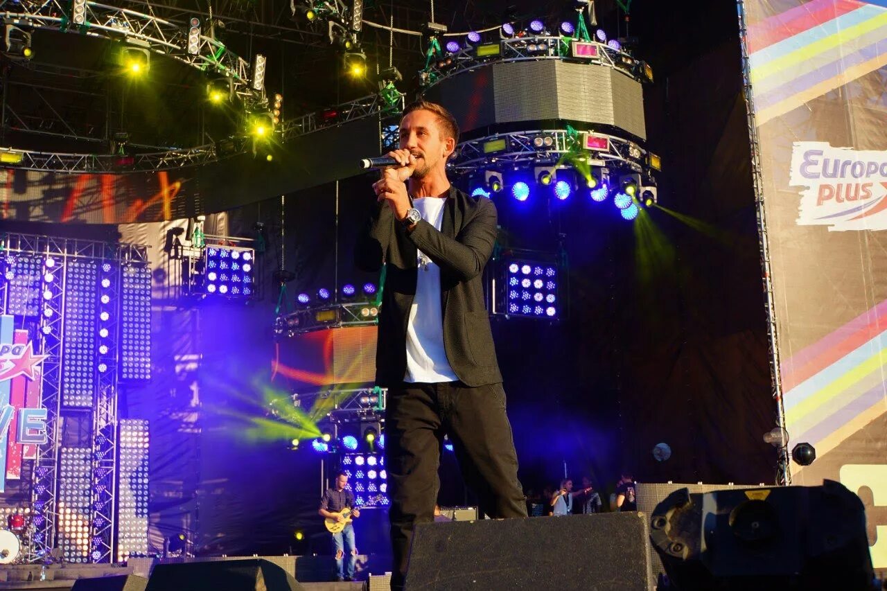 музыкальные видеоклипы. включи видео плюс песню. Nyusha / нюша - цунами. включи видео плюс песню. включи видео плюс песню.