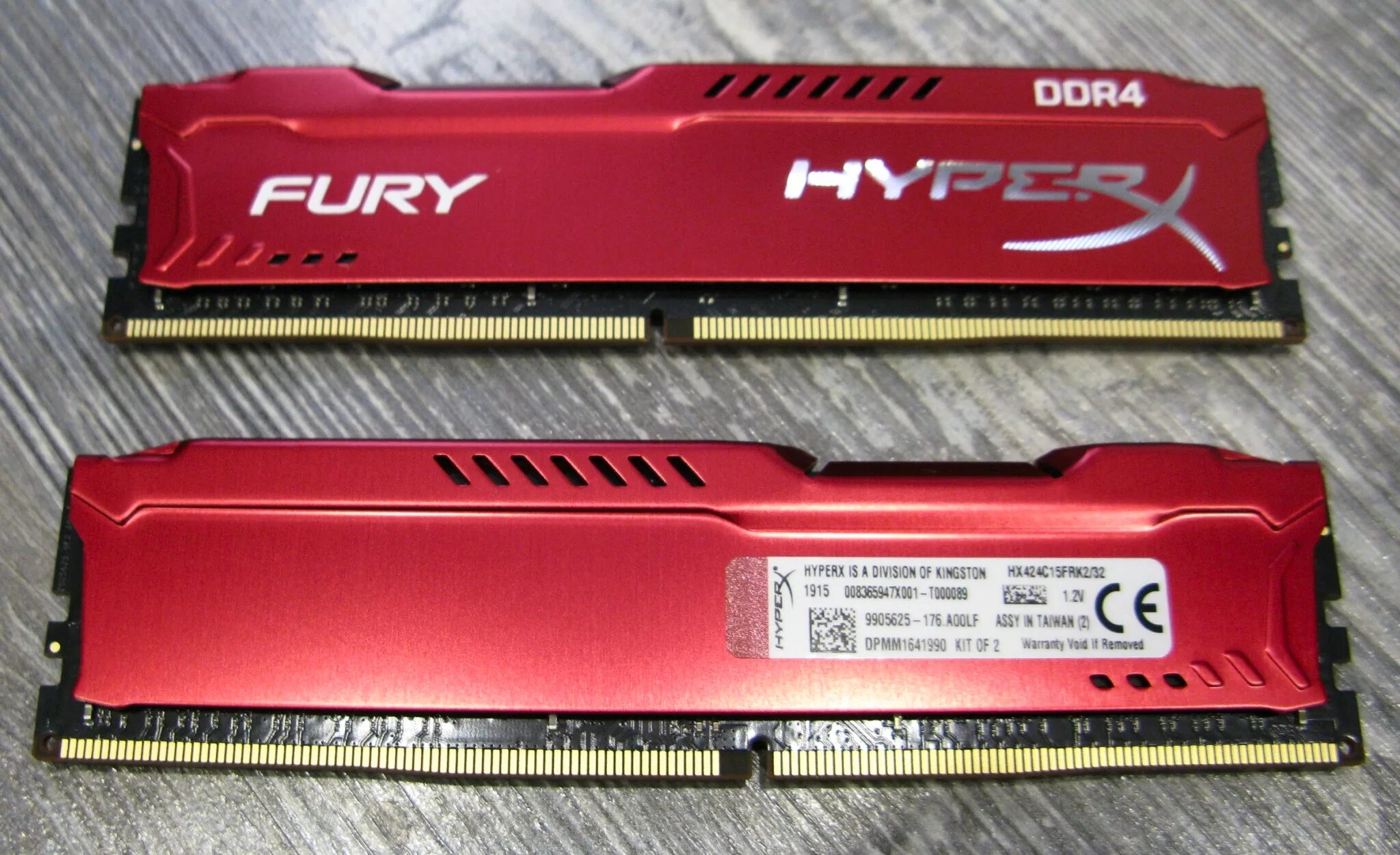 Память ddr4 kingston hyperx. Ddr4 2400 HYPERX Fury. Kingston HYPERX Fury Red 16gb. Kingston Fury ddr4. Kingston HYPERX Fury 32gb ddr4.