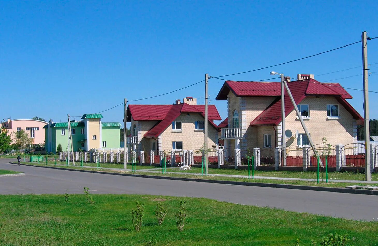 Перееду в деревню с предоставлением жилья. Агрогородок в Белоруссии. Агрогородки в Белоруссии. Агрогородок дом в Белоруссии. Агрогородок Александрия Беларусь.