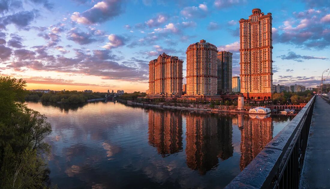 Алые паруса московский. ЖК Алые паруса Строгино. Алые паруса Щукино. ЖК Алые паруса Щукинская. ЖК Алые паруса Москва.