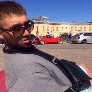 Юра вс