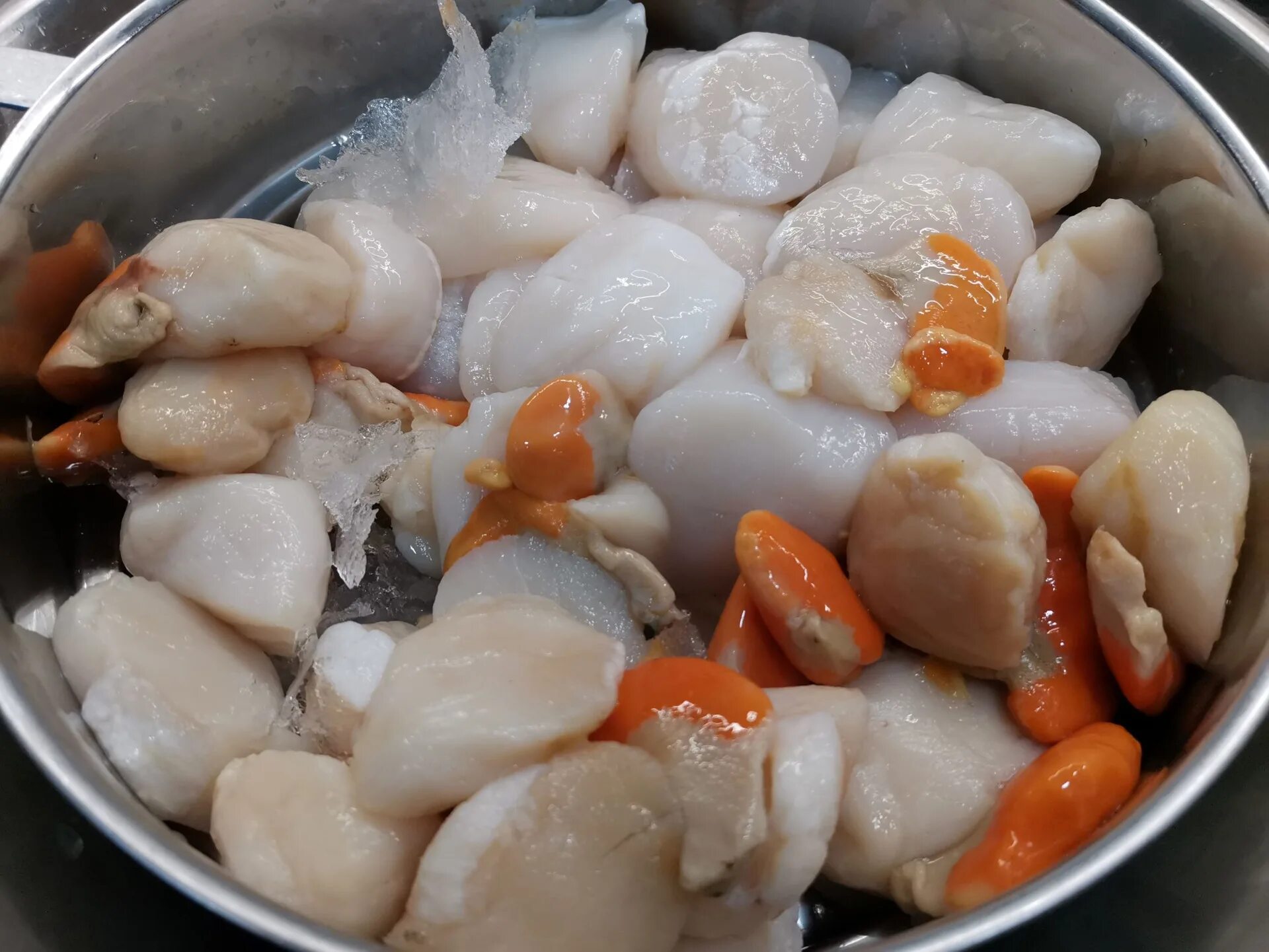 Морские гребешки маринованные. Грибы морские гребешки. Корейские гребешки. Корейский морской гребешок. Морской гребешок корейская закуска.