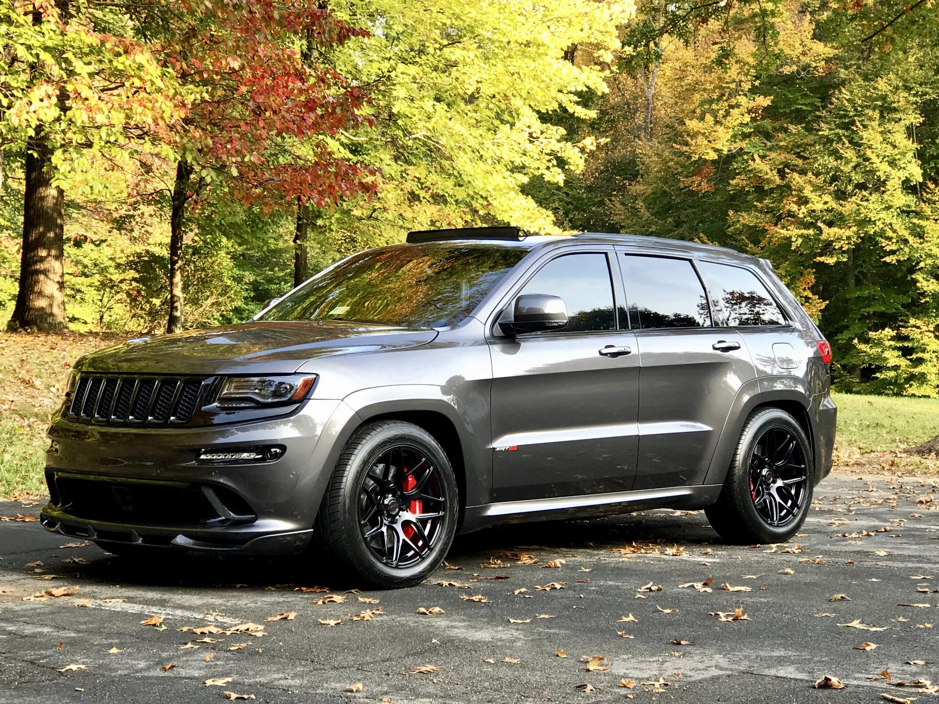 Grand tuning. Jeep Grand Cherokee srt8. Джип Гранд Чероки СРТ 8. Jeep Grand Cherokee srt 2020. Джип Гранд Чероки СРТ 2020.