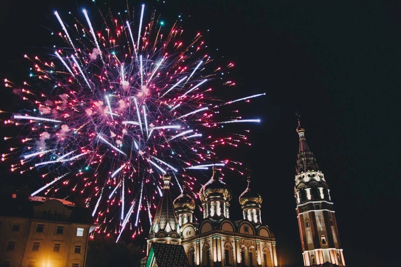 Гусев день рождения. День города Гусев. День города Калининград. Праздничный Гусев. Открытка с днем города Гусев.