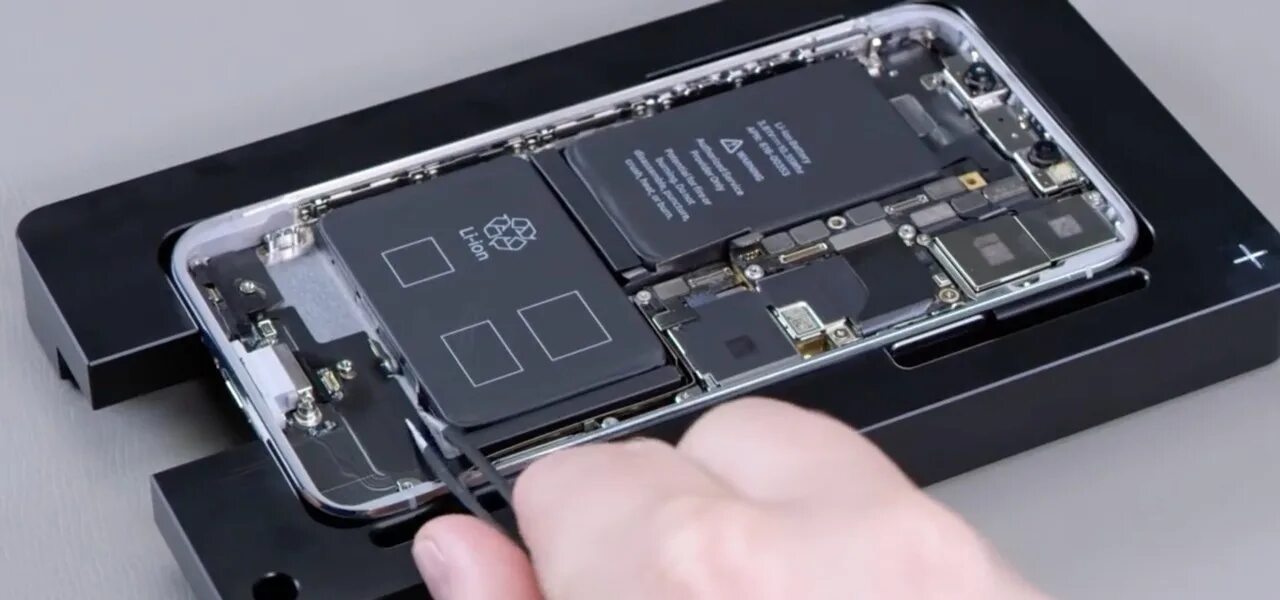 Iphone 12 pro батарея. Iphone x Battery remont. Iphone 11 Battery. Iphone x батарея XS zamena. Repair iphone 13 Pro.