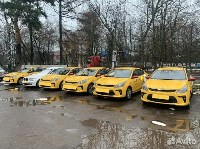 Заказ такси красногорск. Такси красногорск. Такси красногорский марий эл номер телефона. Заказ такси красногорск. Картинки такси люкс.