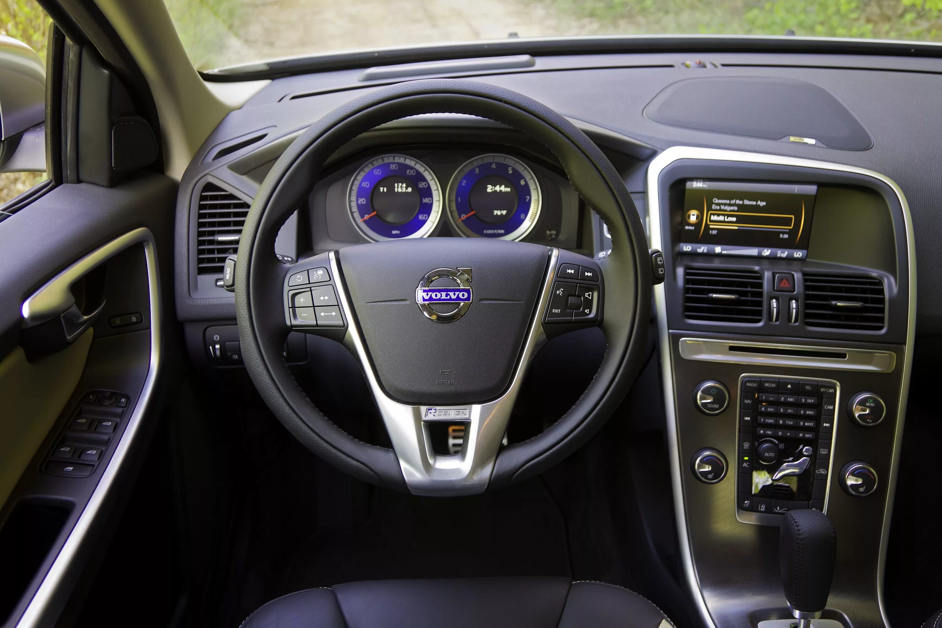 Панель xc60. Volvo xc60 2014. volvo cx60. volvo xc60 r design. volvo cx60 2009.
