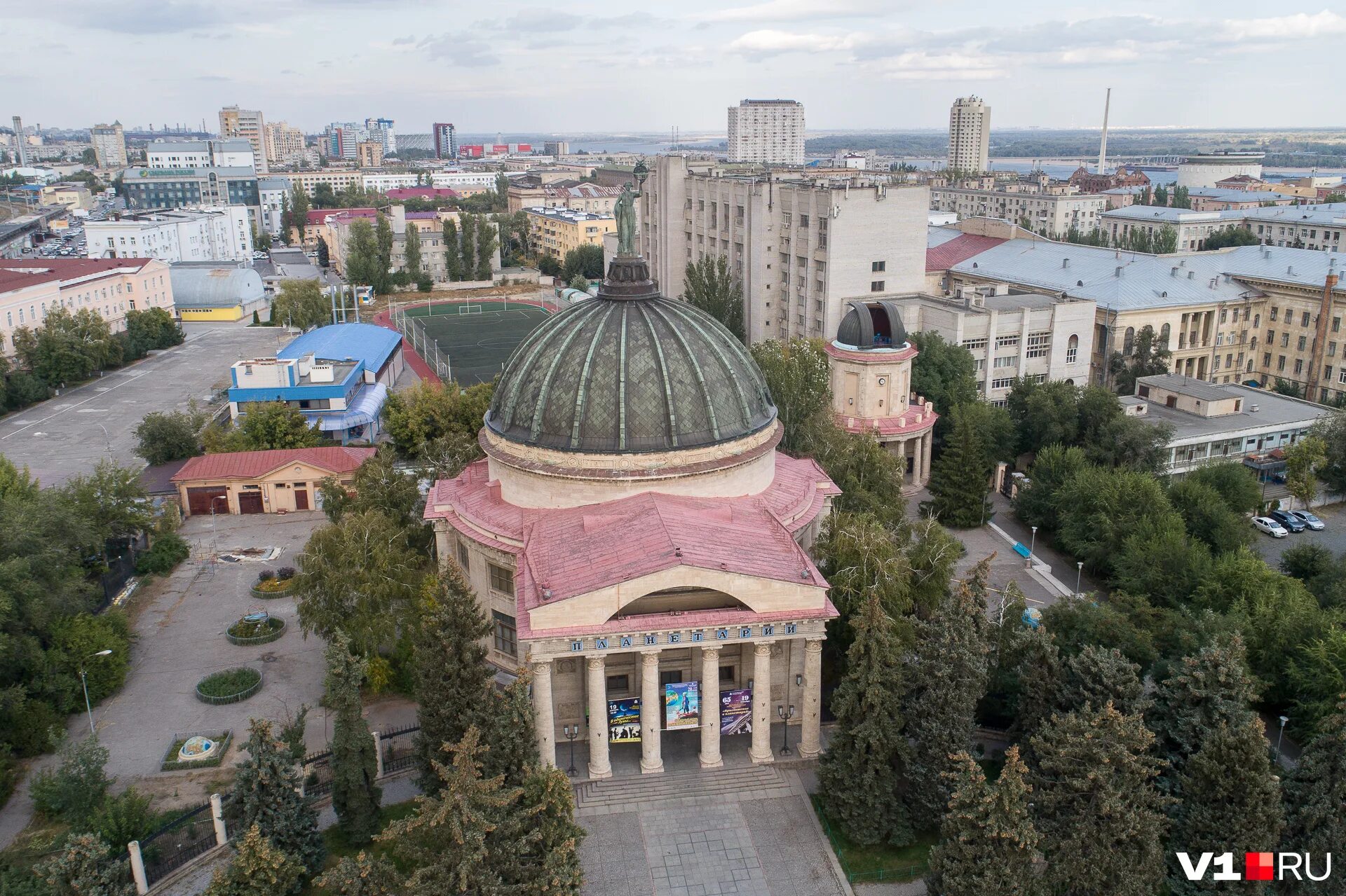 Волгоградский планетарий Волгоград. Достопримечательности Волгограда планетарий. Здание планетария Волгоград. Планетарий Волгоград купол. Планетарий волгоград сайт