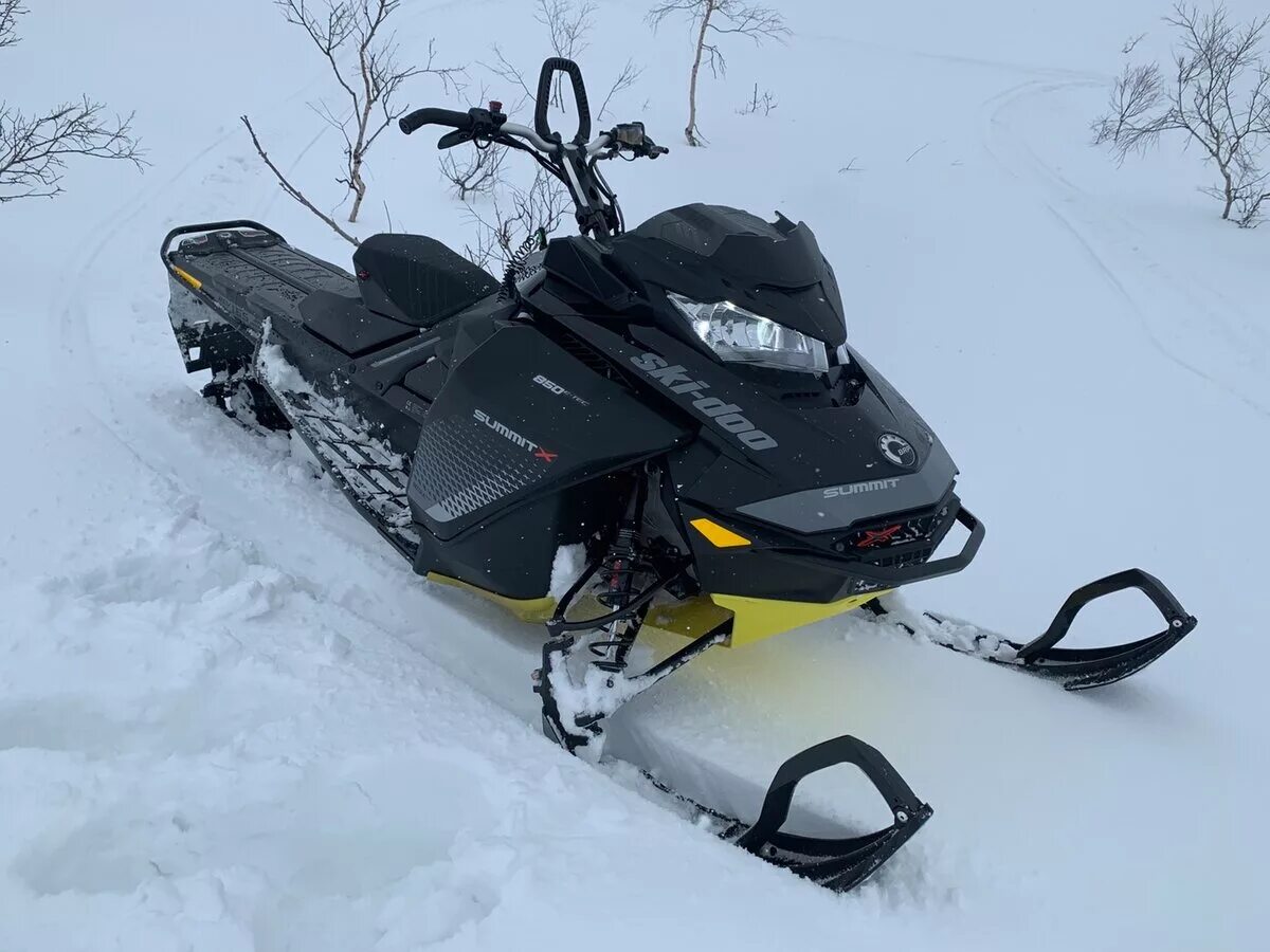 Ski doo summit 850