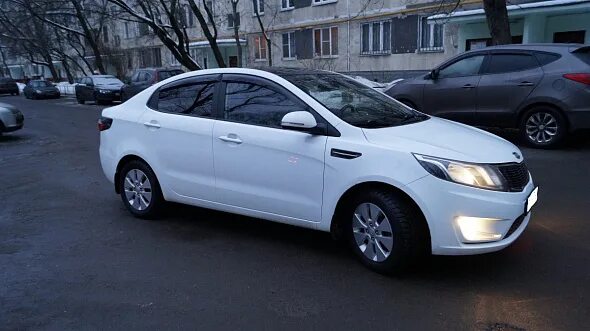 Купить киа рио 3 2013. Kia Rio 3 2013. Kia Rio 2013. Киа Рио 2013 белая. Киа Рио 2013 седан.