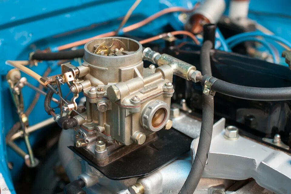 Как должен стоять карбюратор. Карбюратор газ 2410. карбюратор газ 2410 солекс. карбюратор газ 24. карбюратор на уаз 402.