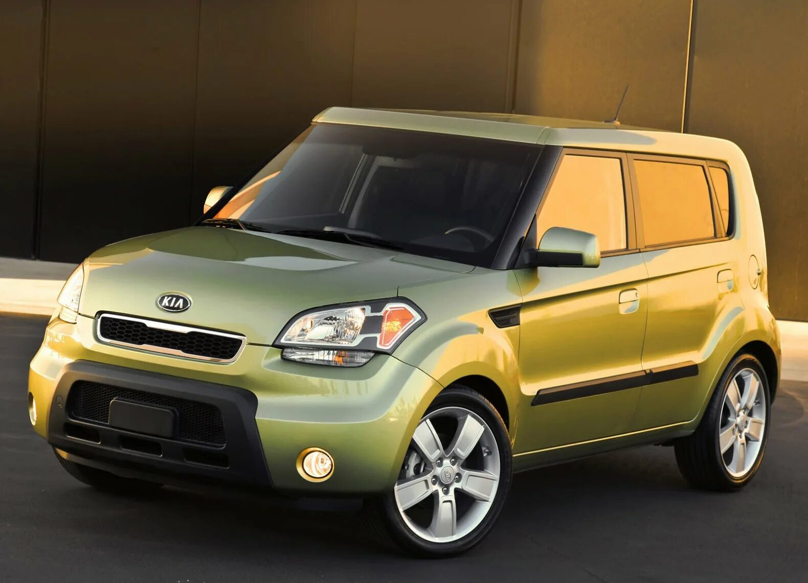 Купить киа соул 2011. Kia Soul 2010. Kia Soul 2008. Kia Soul 2012. Kia Soul 1.