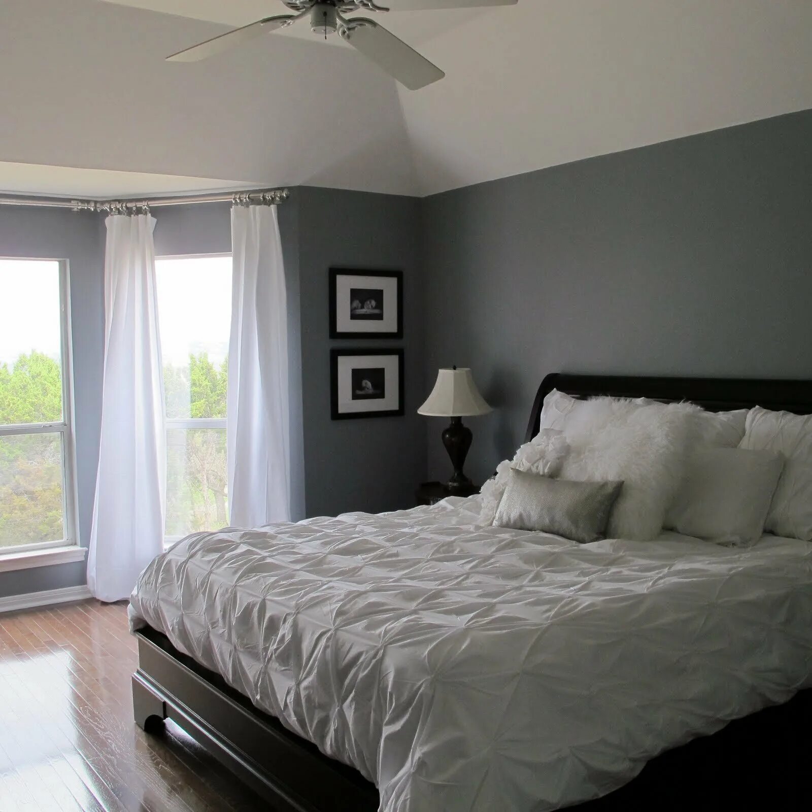 однотонные стены в спальне. идеи покраски стен в спальне. окрашенные стены в спальне. крашеные стены в спальне. крашеные стены в спальне.