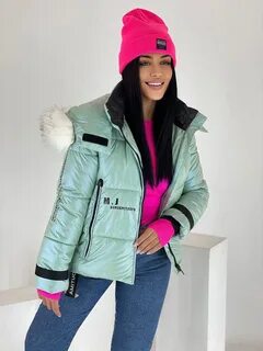 Куртка зимняя женская с цветами