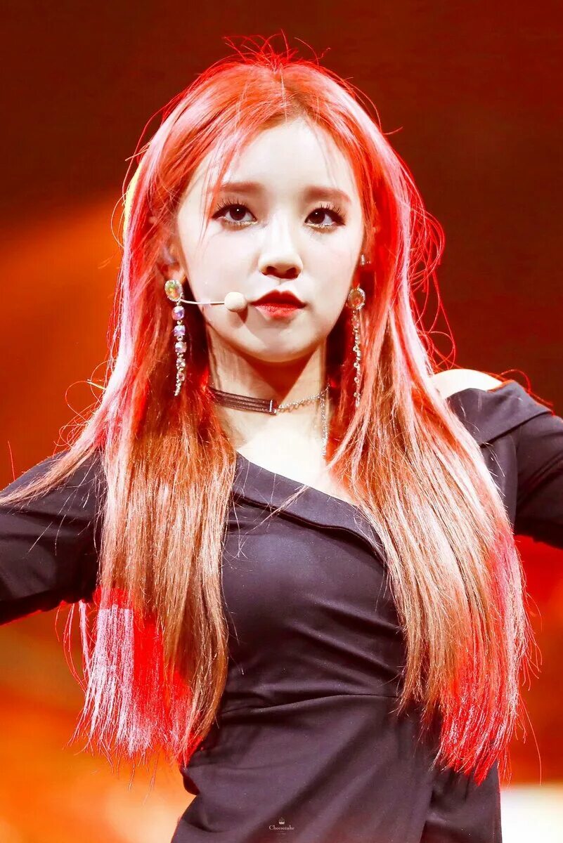 Фото юци. Юци g Idle. G I DLE Юци. Юци g Idle с рыжими волосами. G Idle участницы Юци.