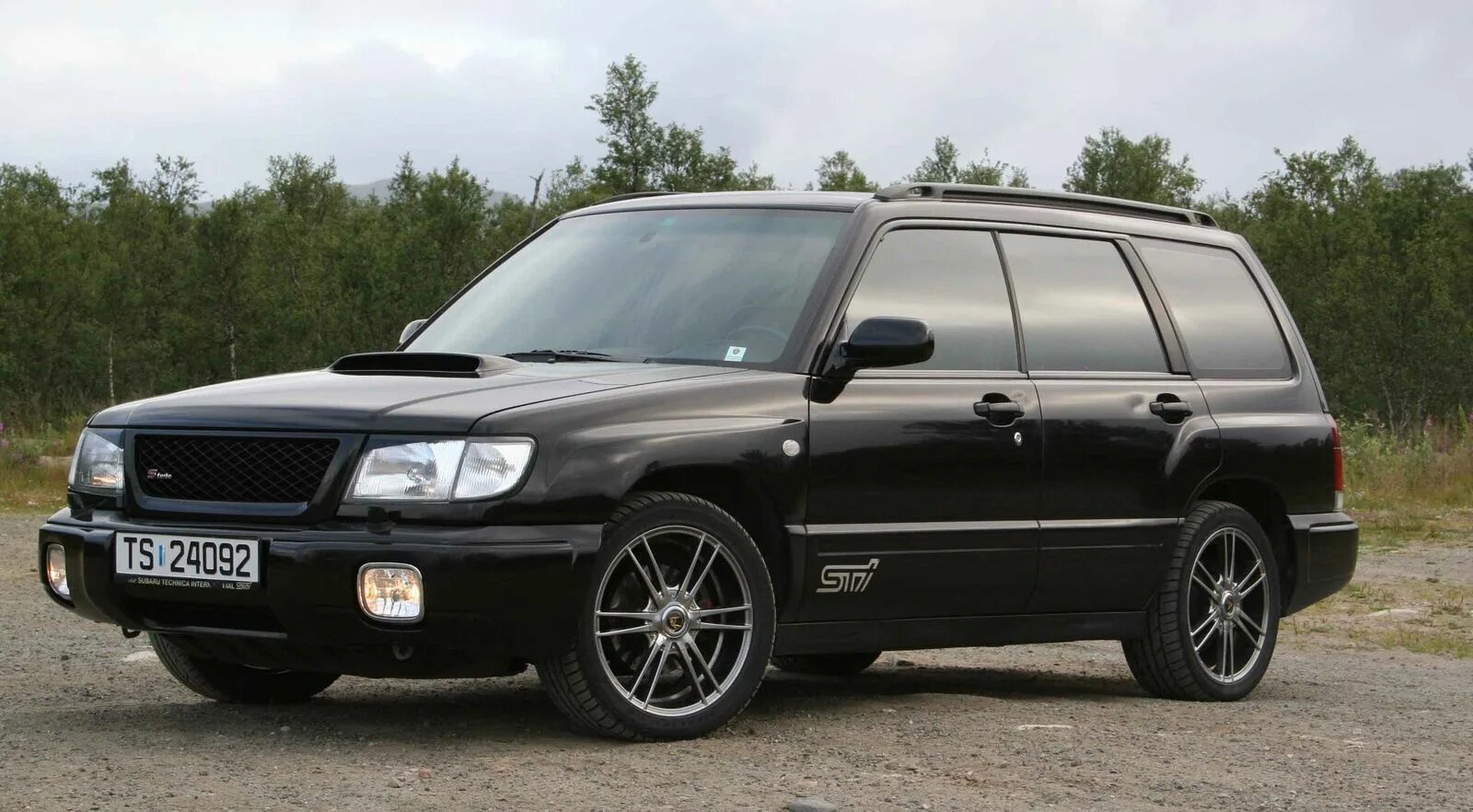 Субару форестер 1 поколения. Субару Форестер 1. Subaru Forester 2000. Subaru Forester 1 черный.