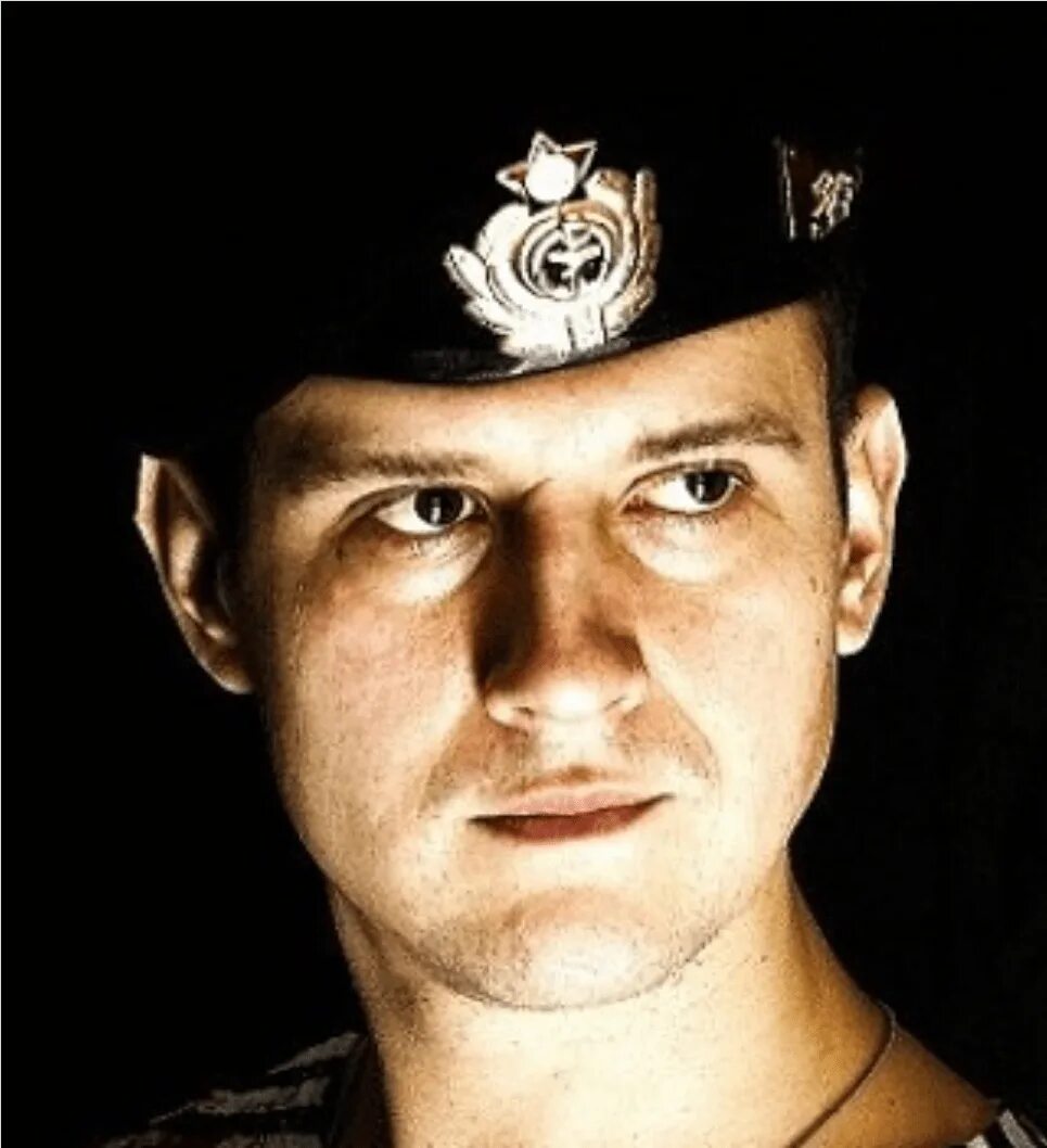 Капитан иван отраковский. Отраковский иван александрович. Морпех отраковский иван. Отраковский последнее видео на ютубе. Иван отраковский.