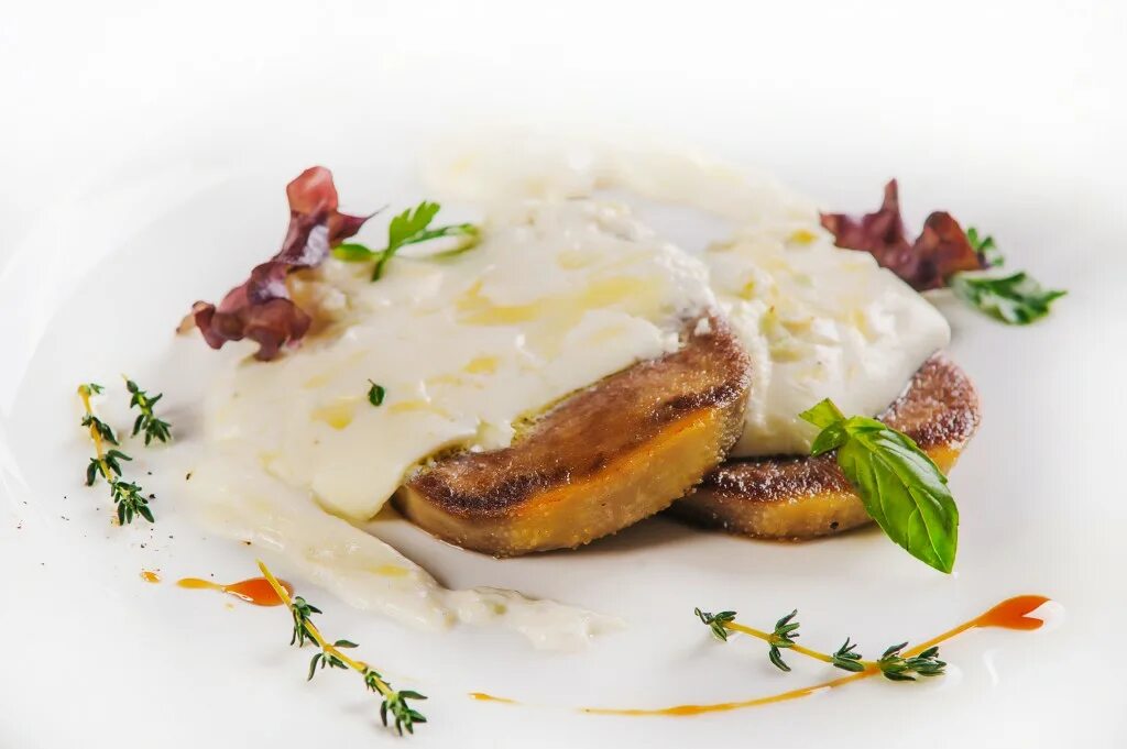 язык под сливочным соусом. язычок с изюмом. говяжий язык в сметанном соусе. говяжий язык в сметанном соусе. говяжий язык в сливочном соусе.