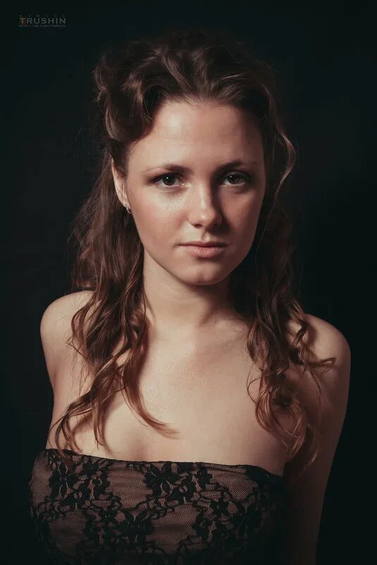 феномен фигуры и фона. фигура и фон восприятия. фигура фон гештальт. иллюзии фигуры и фона. неоднозначные картины художников.