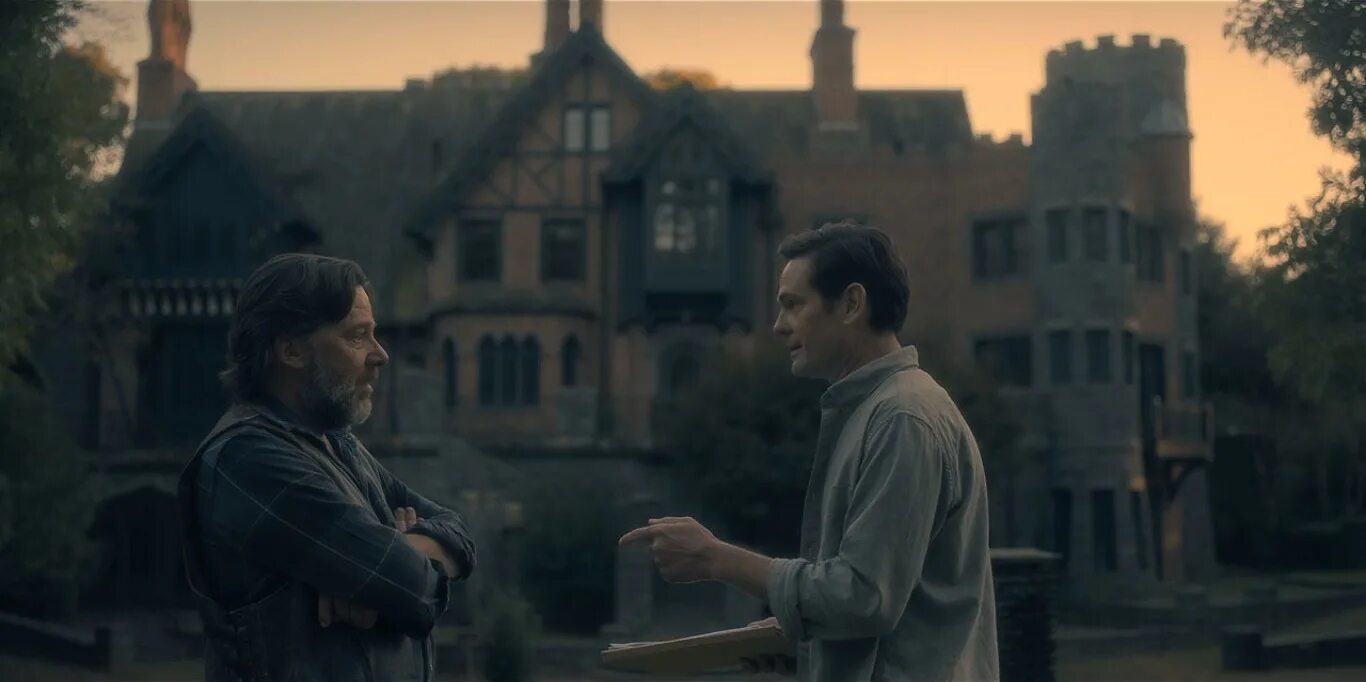 где снимали призрак дома на холме. призрак дома на холме 2018. дом на холме фанфик. призраки дома на холме призраки. призрак в доме на холме 2018.