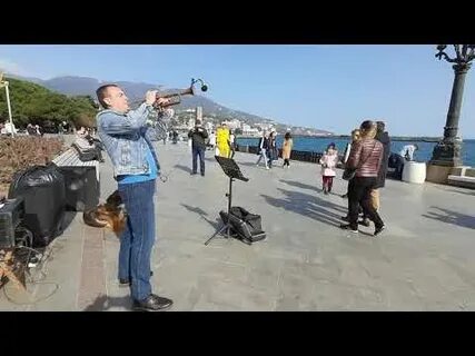 Кто поет ялта
