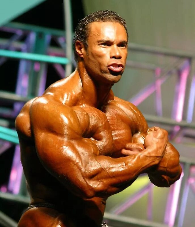 Бодибилдер кевин леврон. Кевин леврон 2020. Кевин леврон (kevin levrone). Кевин леврон 1997. Кевин леврон.