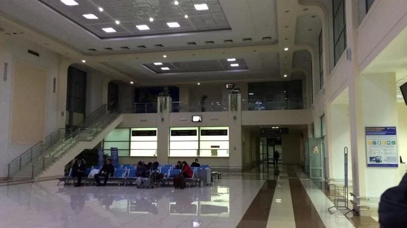 Телефон аэропорт ташкент. Аэропорт Ташкент терминал 2. Аэропорт Ташкент внутри. Ташкент Южный аэропорт. Ташкент Южный 2.